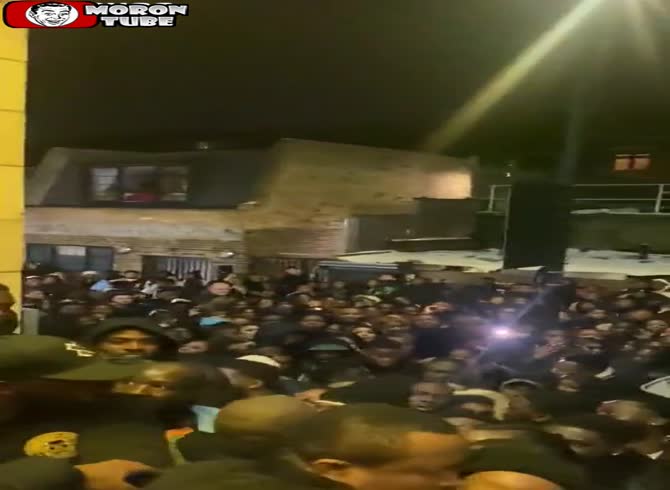 Video :Two people are killed when a crowd of concertgoers attempts to enter using forged tickets